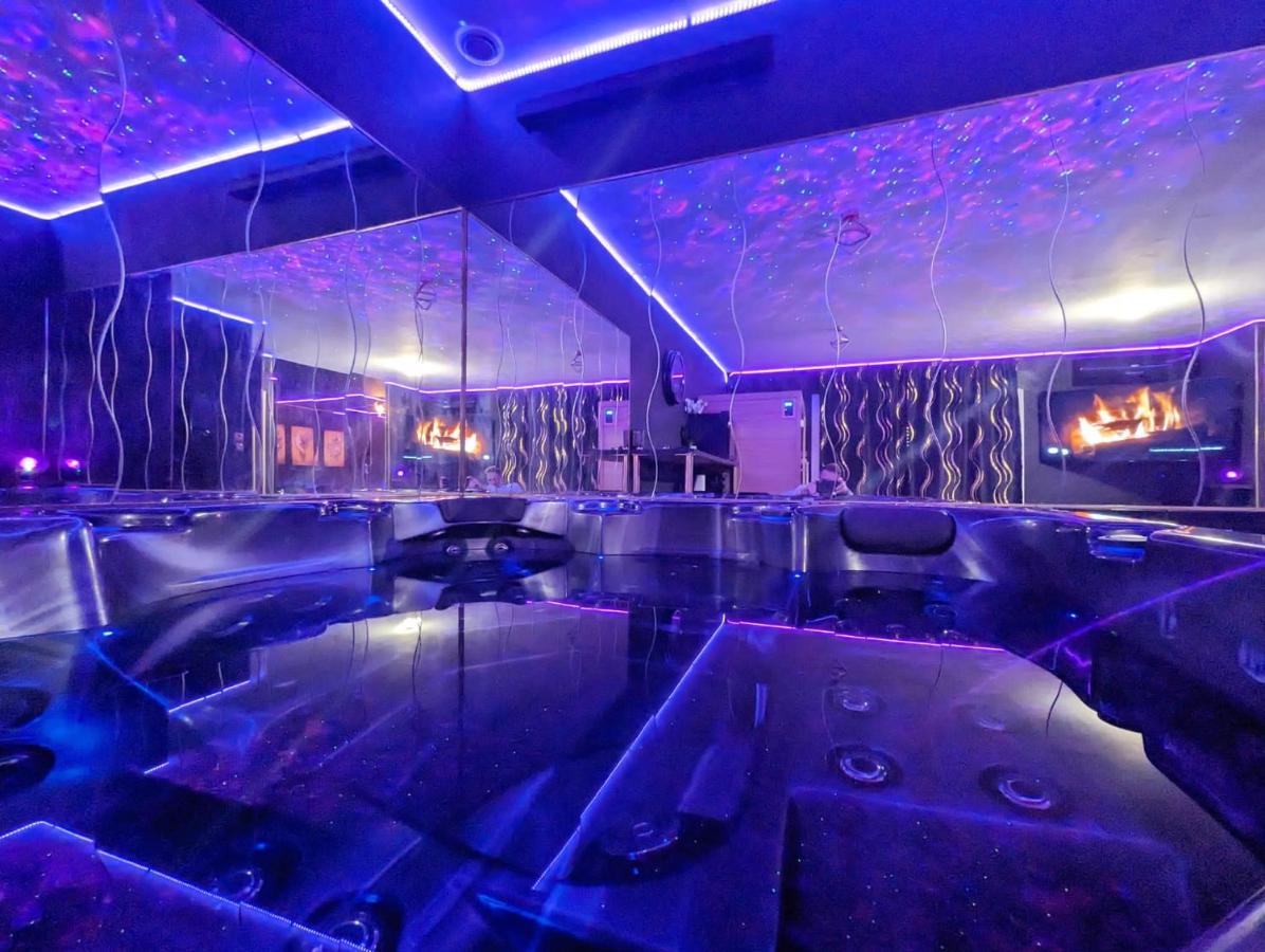 La Gold Room Jacuzzi & Sauna Prive แปร์ปินญอง ภายนอก รูปภาพ