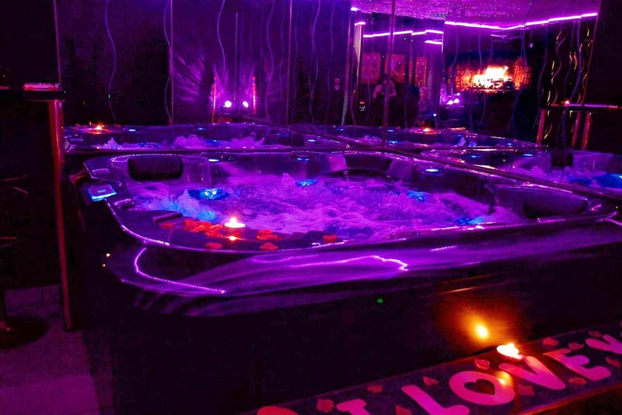 La Gold Room Jacuzzi & Sauna Prive แปร์ปินญอง ภายนอก รูปภาพ