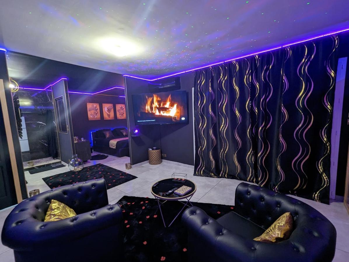 La Gold Room Jacuzzi & Sauna Prive แปร์ปินญอง ภายนอก รูปภาพ